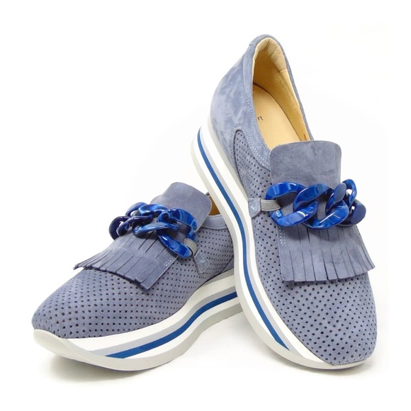 Softwaves Cadie Slip On Sneakers Size 41 9.5/10 Blue Suede Loafers - Picture 1 of 9